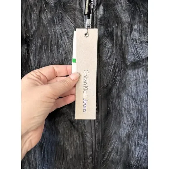 NWT Calvin Klein Jeans Black Faux Fur Vest Size Large - Picture 5 of 11